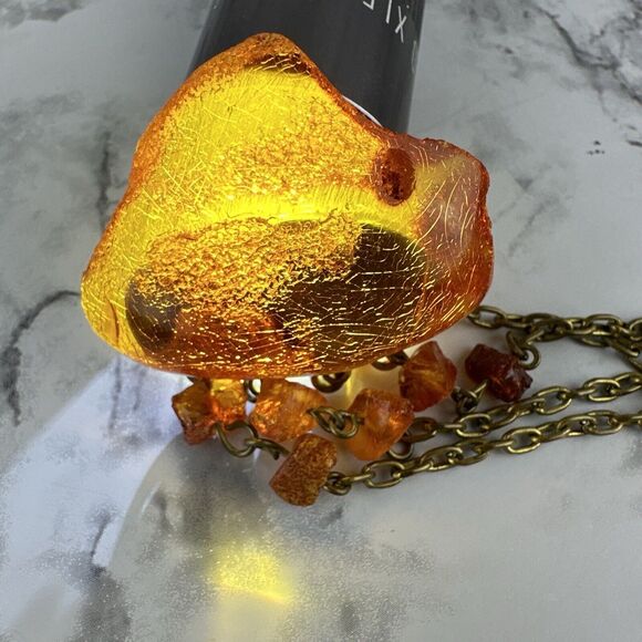 Vintage Art Deco Baltic Amber Collar Pin Brooch Dangle Beds Chain Gold Tone - Picture 7 of 7